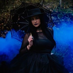 Meet your Posher, Shannon